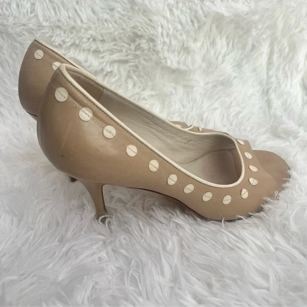 L'Autre Chose Tan Leather Peep Toe Polka Dot Studded Heels Pumps US 7.5‎ 37.5